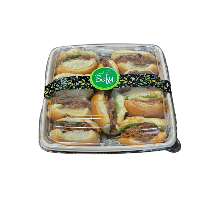 Panecillos con ropa vieja y mayo de recao verde 10 uds.     