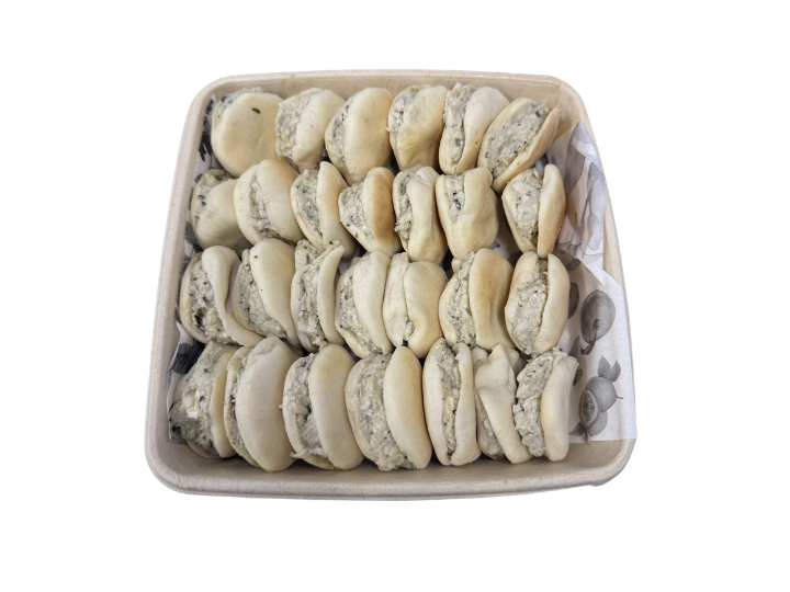 Mini pitas de pollo al pesto 27 u.